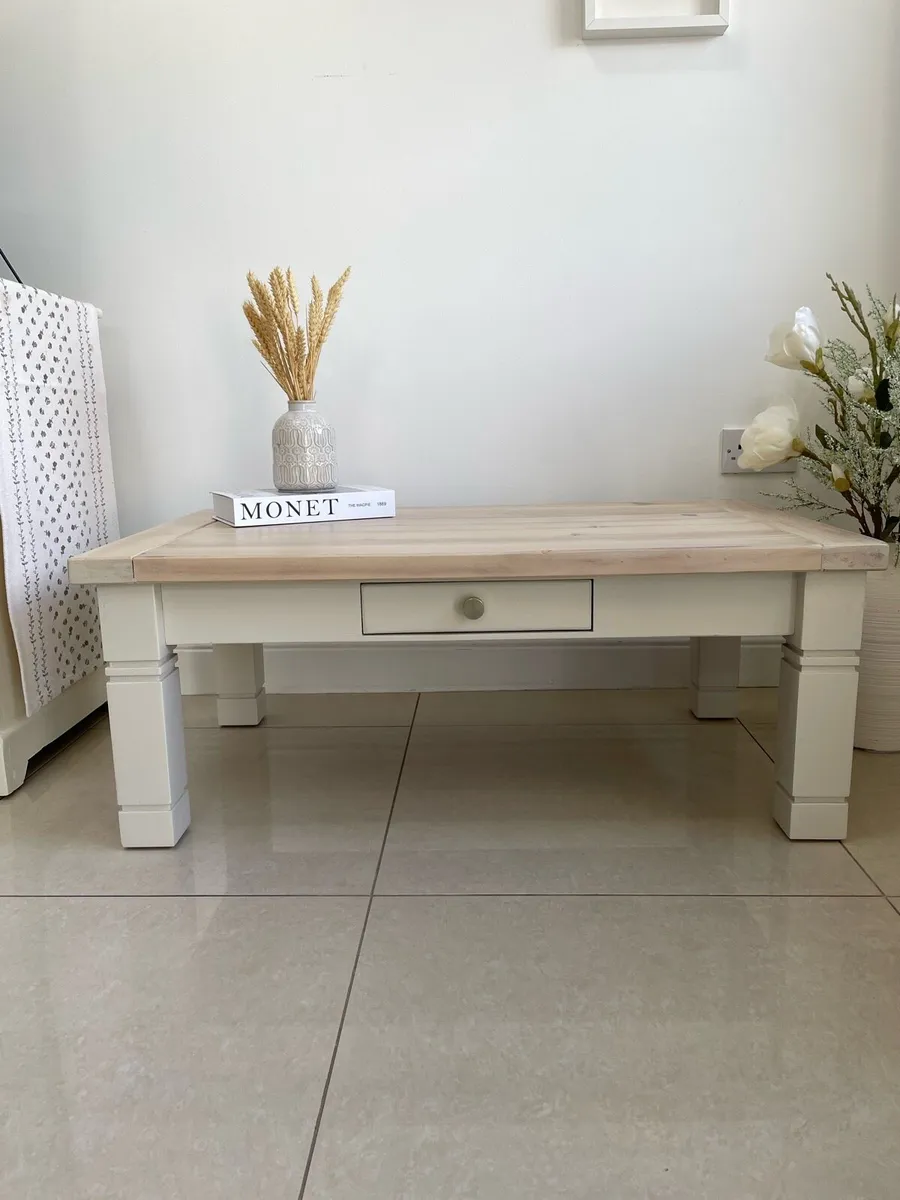 Solid Pine coffee table - Image 1