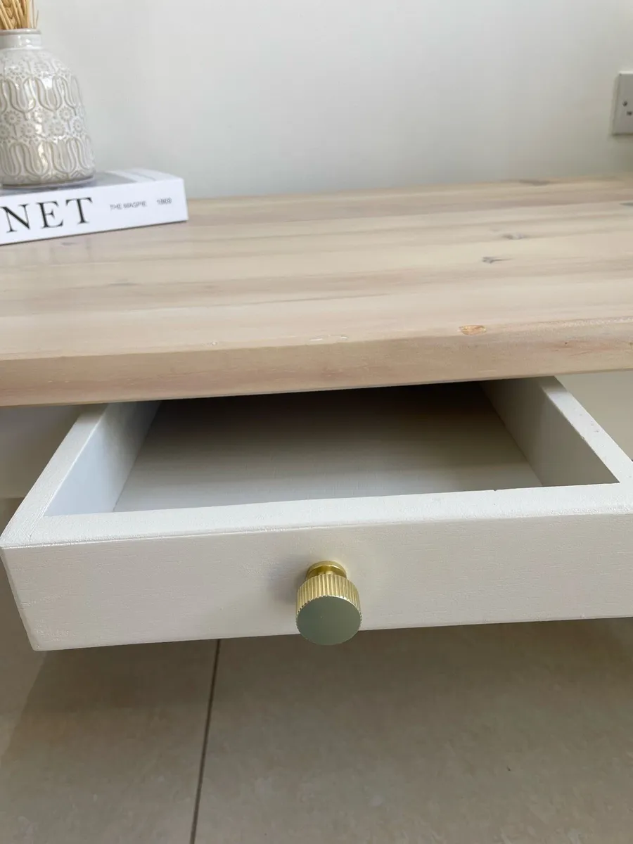 Solid Pine coffee table - Image 3