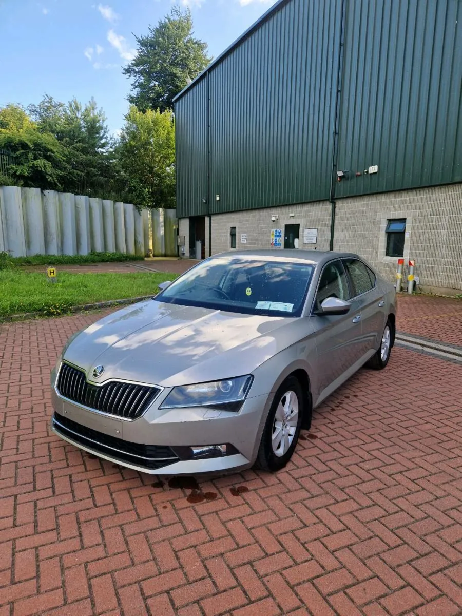 2017 Skoda Superb 1.6 €6450 - Image 2