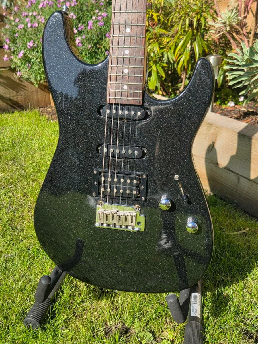 Squier Showmaster - Image 3