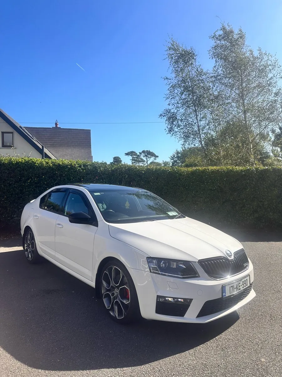 2017 Skoda Octavia VRS Challenge Edition 2.0 TDI - Image 2
