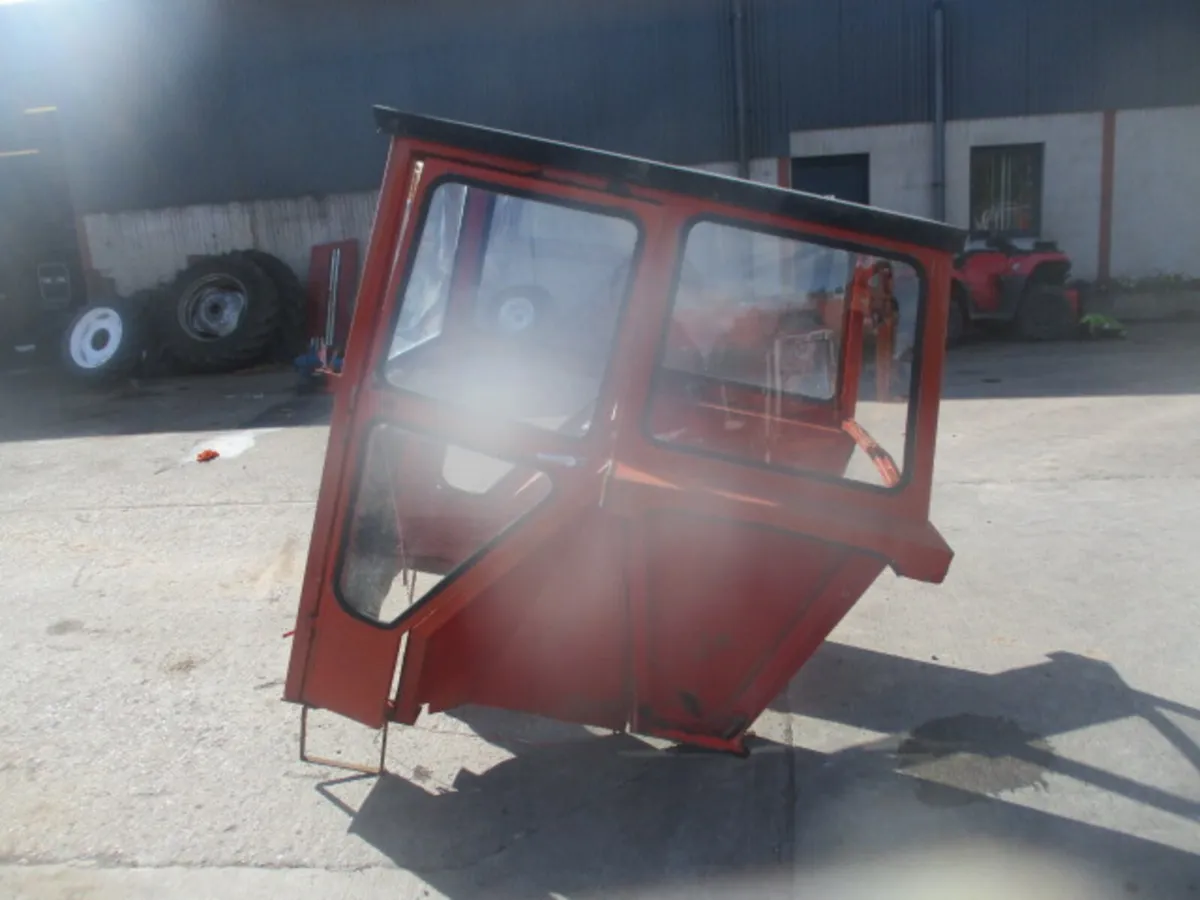 C&G Cab To Suit MF 165, 175, 185 - Image 4