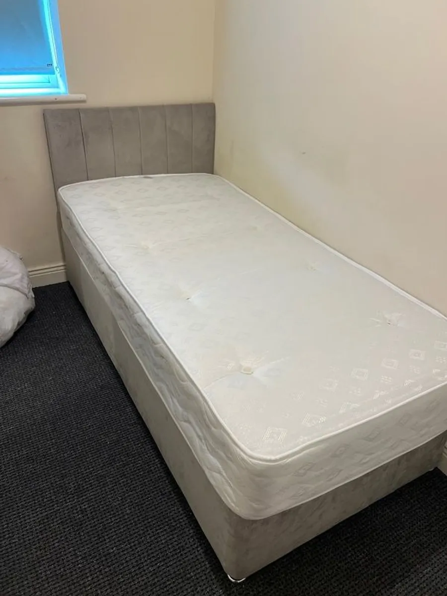 single bed - Image 2