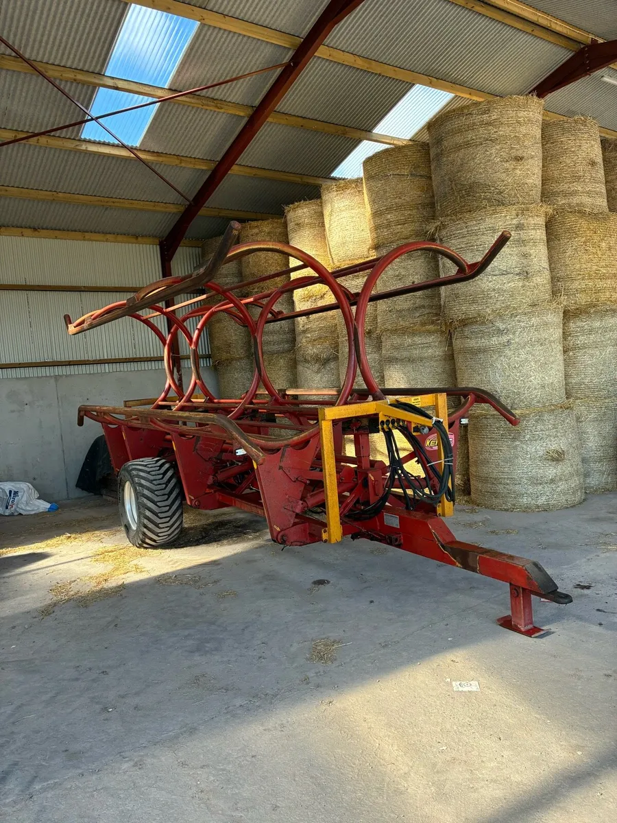 8 bale keltec chaser & twin tub hi-spec diet feede - Image 1