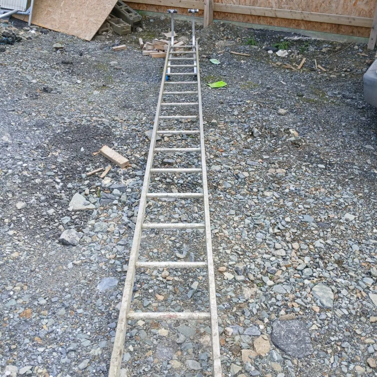 Roof ladder - Image 1