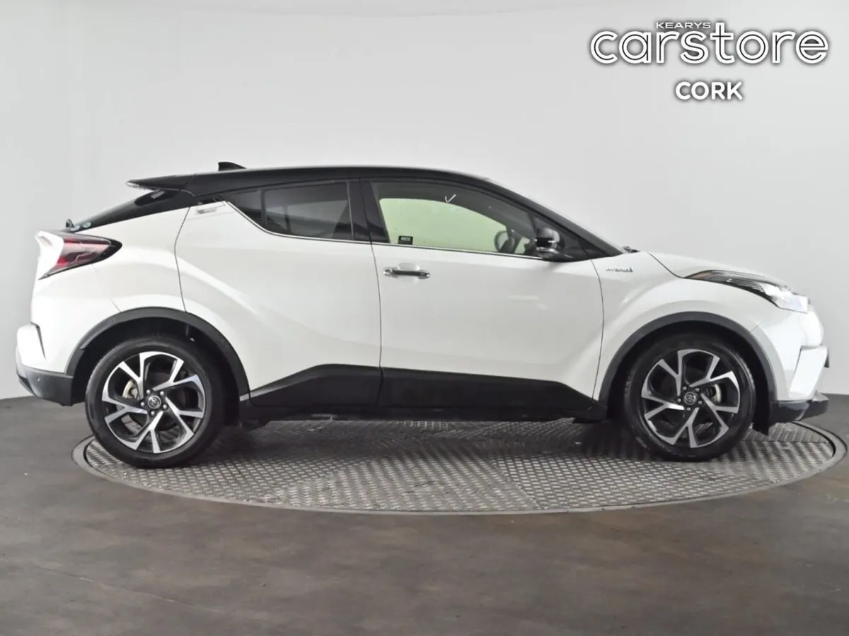 Toyota C-HR 1.8 Hybrid Auto - Image 3