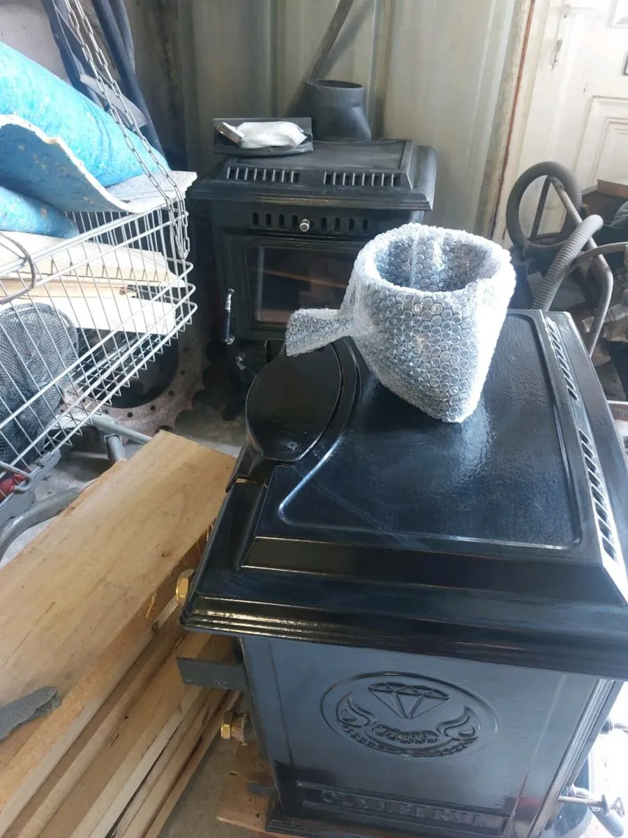 Stove - Image 1