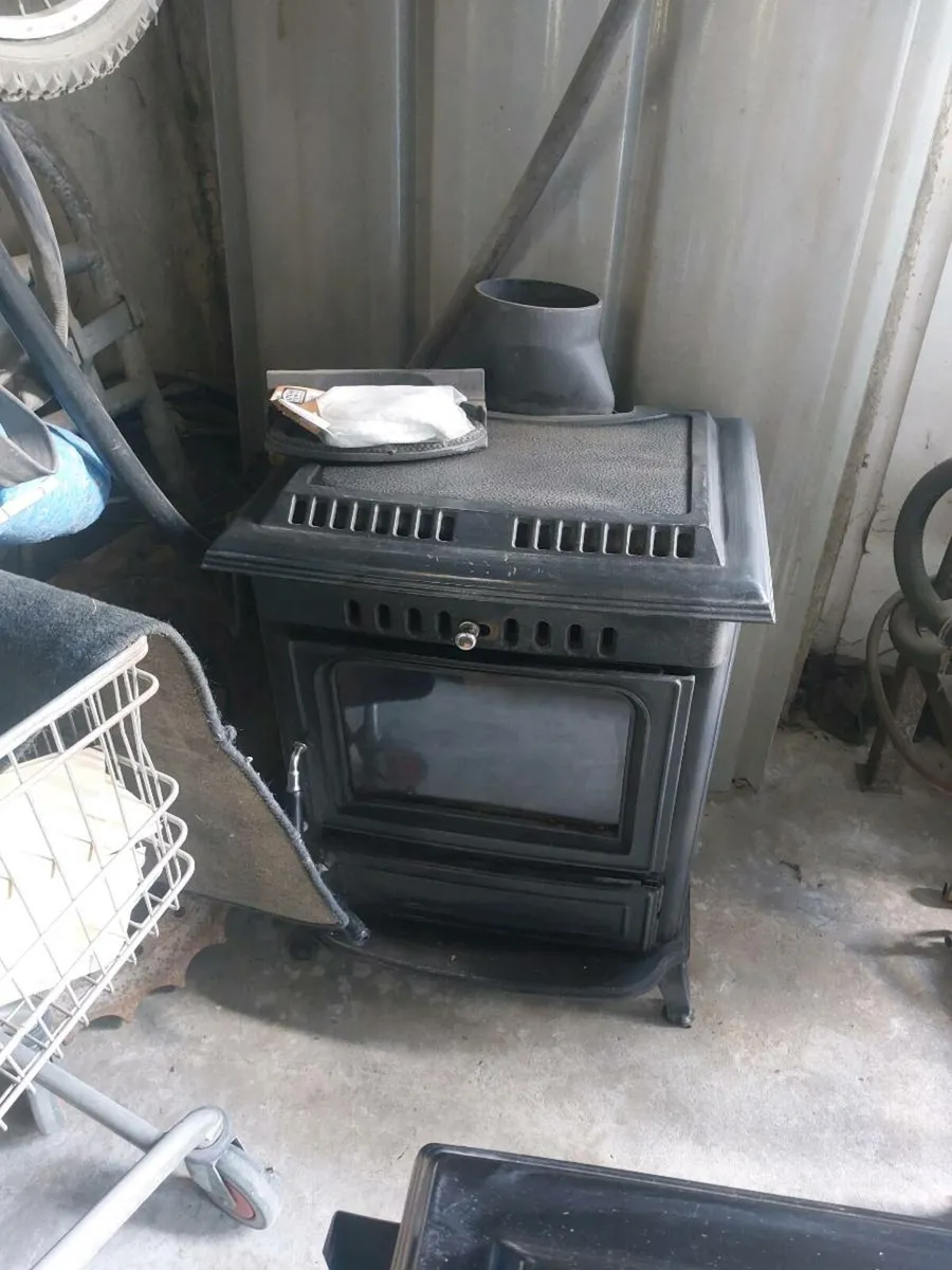 Stove - Image 2