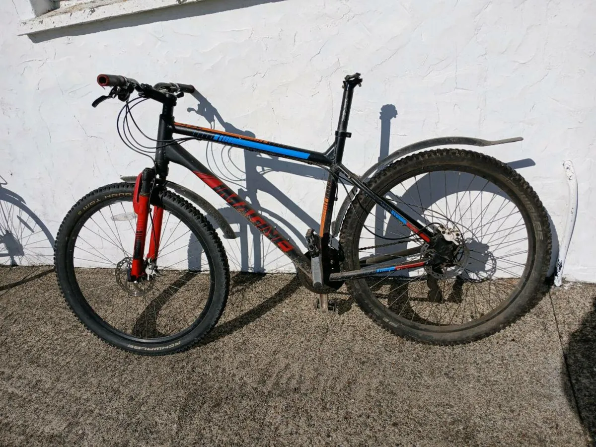 2 bicycles - Image 1