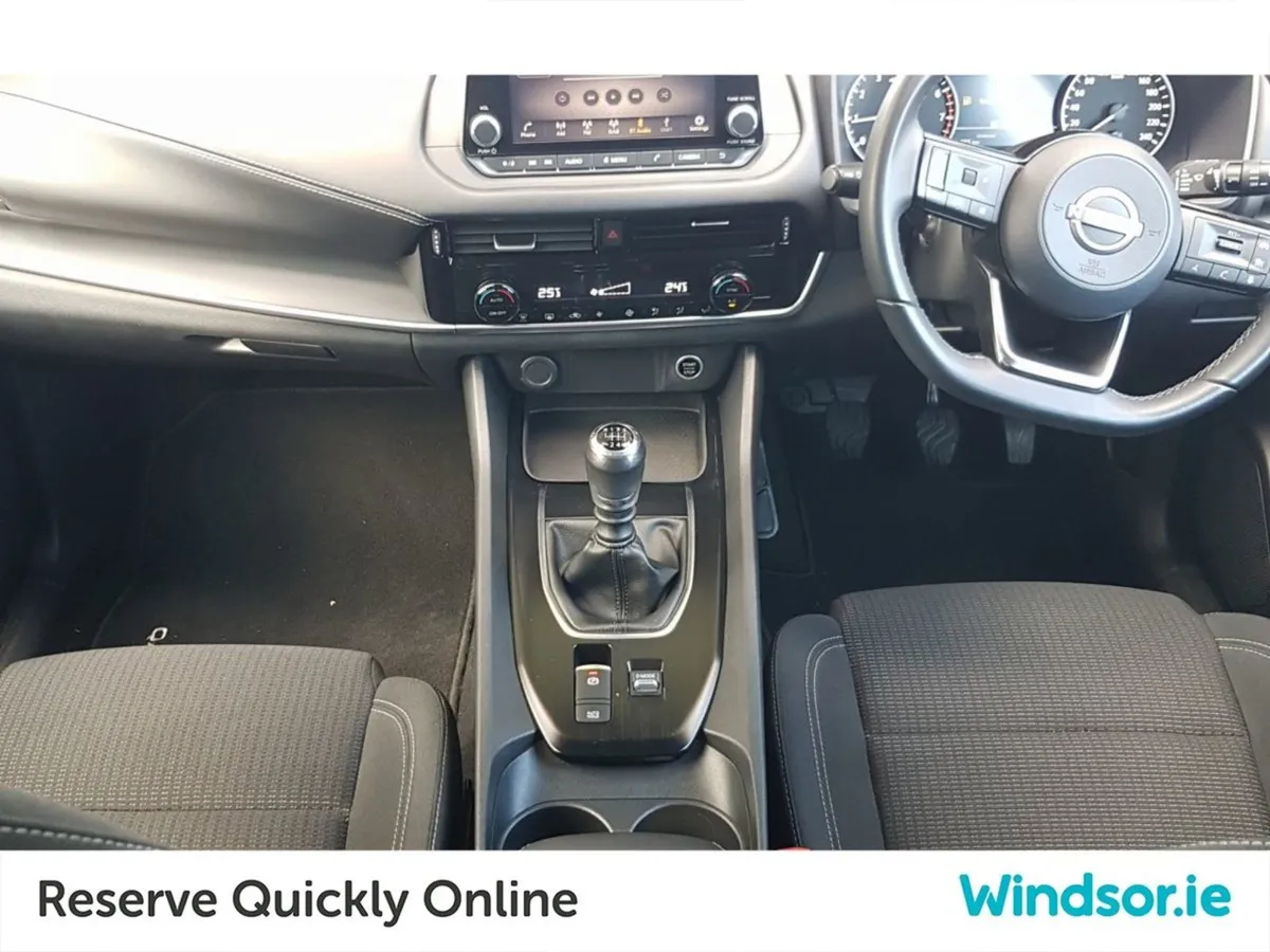 Nissan QASHQAI 1.3 PET Mild Hybrid SV - Image 4