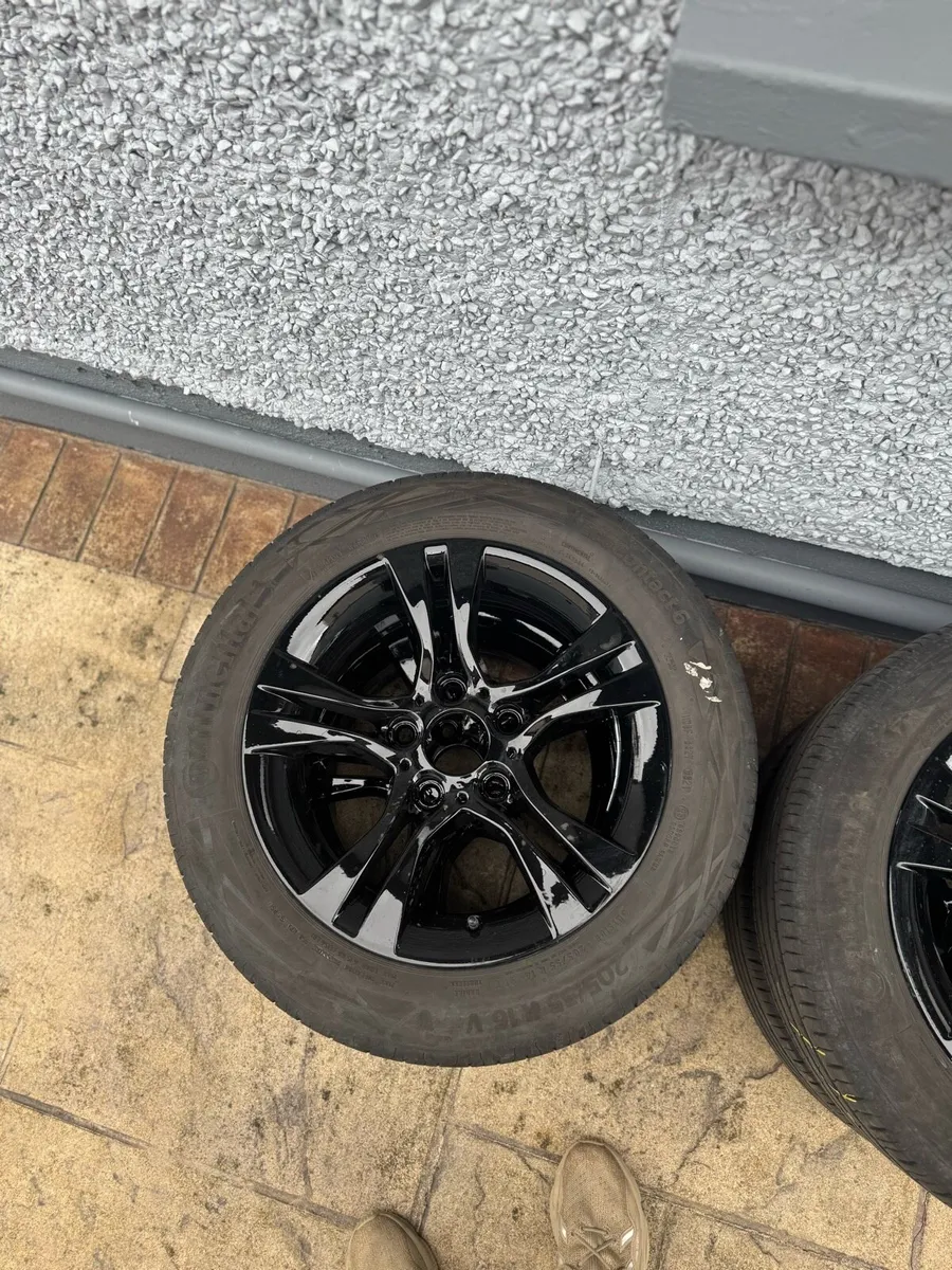 BMW Alloys - Image 1