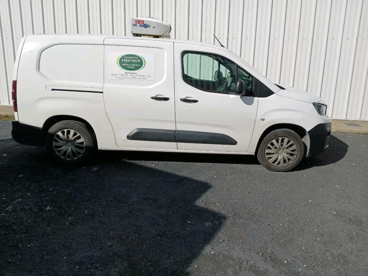Peugeot partner fridge van - Image 1