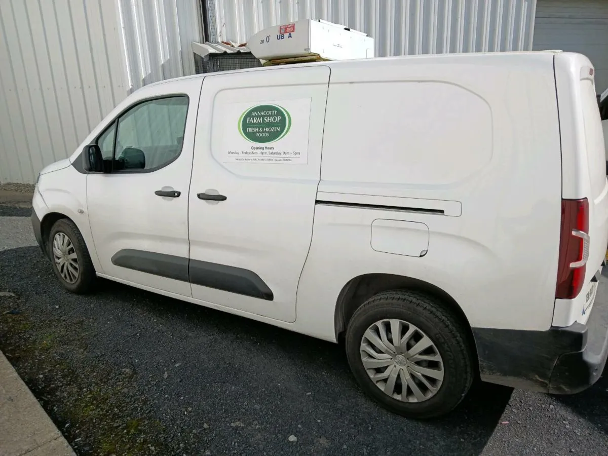 Peugeot partner fridge van - Image 3