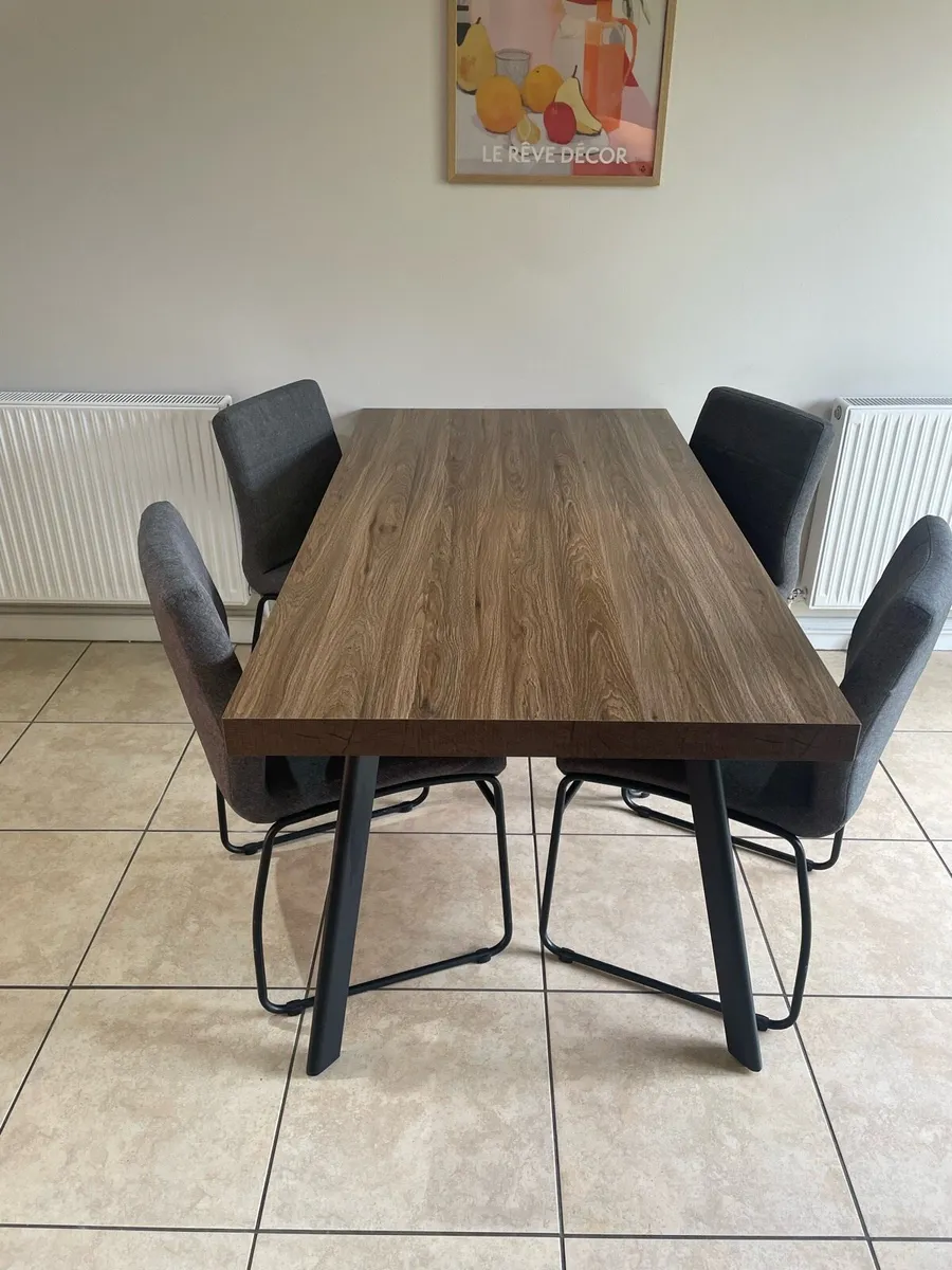 Dining table & 4 Chairs - Image 2