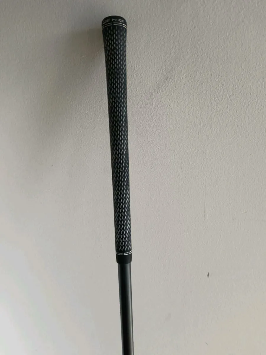 Golf club - Image 1
