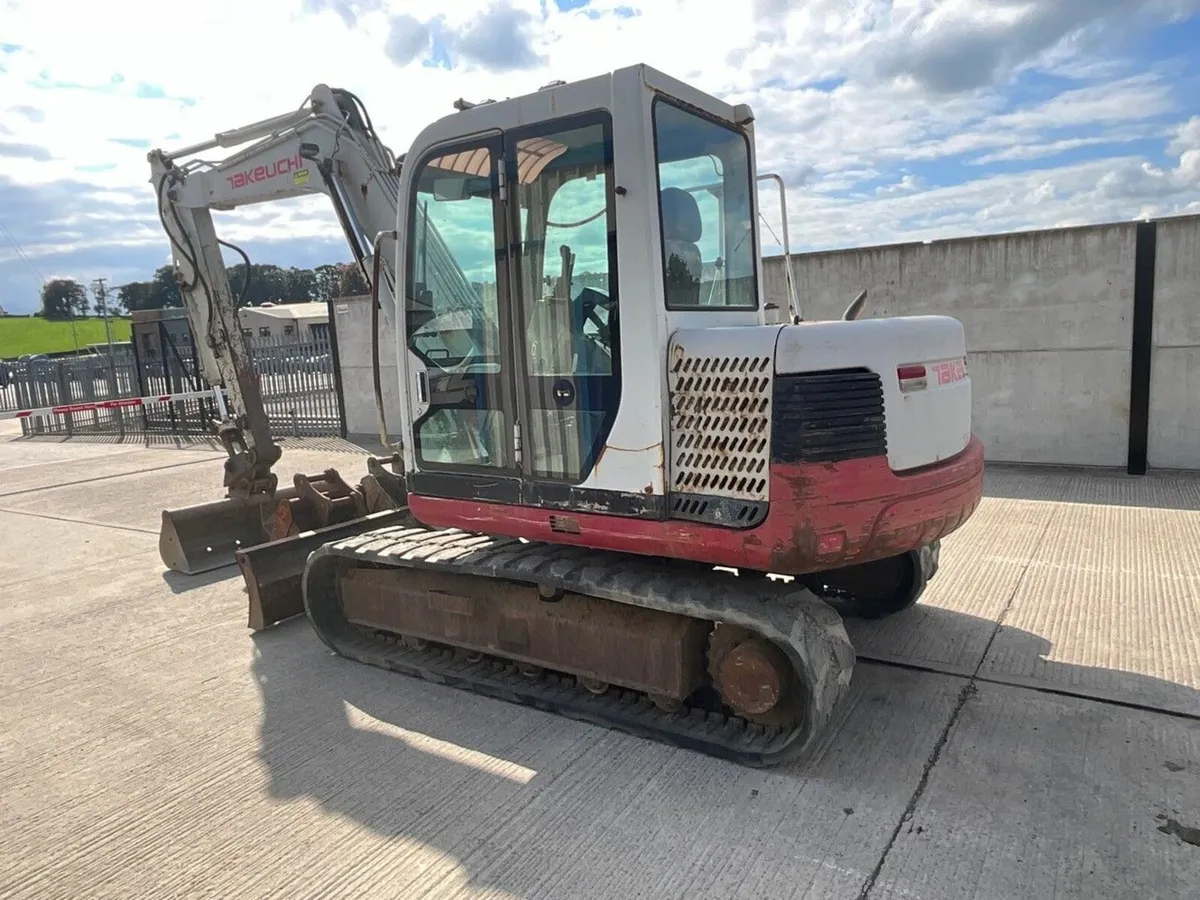 TAKEUCHI TB175 7.5 TON MIDI DIGGER - Image 4