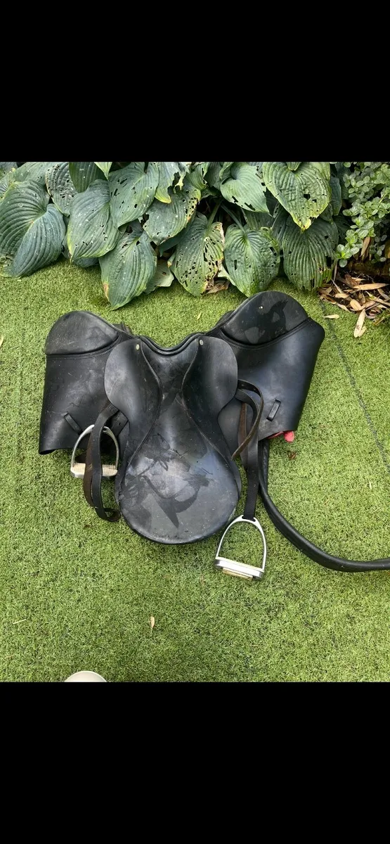 Leather horse saddle