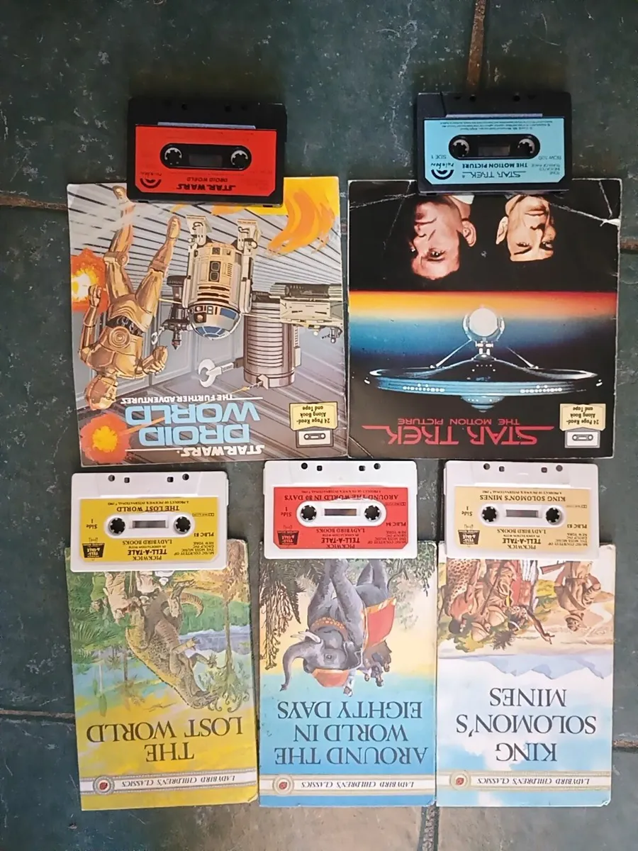 Large bundle of books from the 60s, 70s and 80s. - Image 2