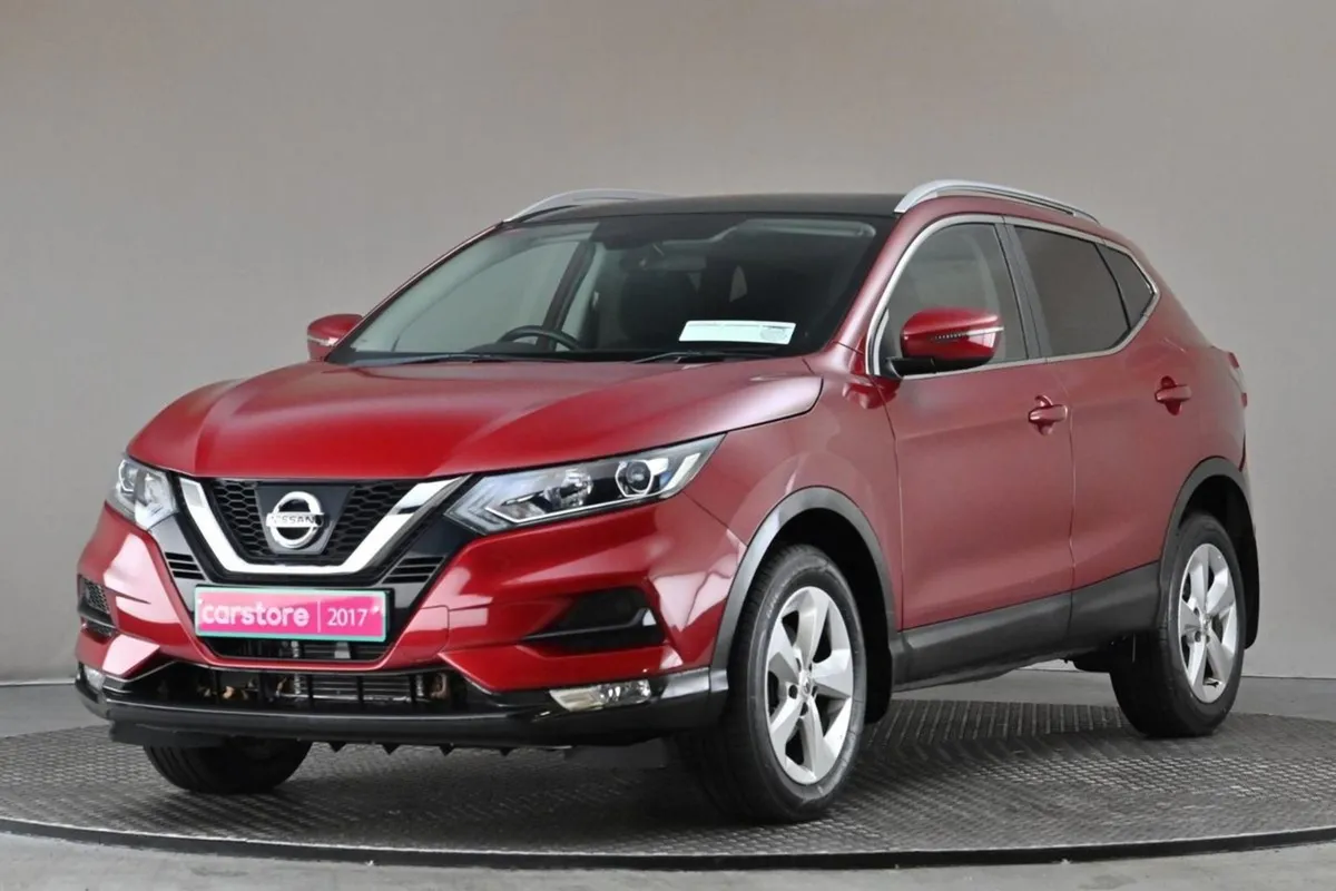 Nissan QASHQAI 1.2 SV CVT  very Low Mileage glass - Image 3