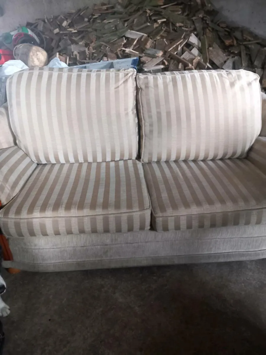 Armchair and couch - Image 2