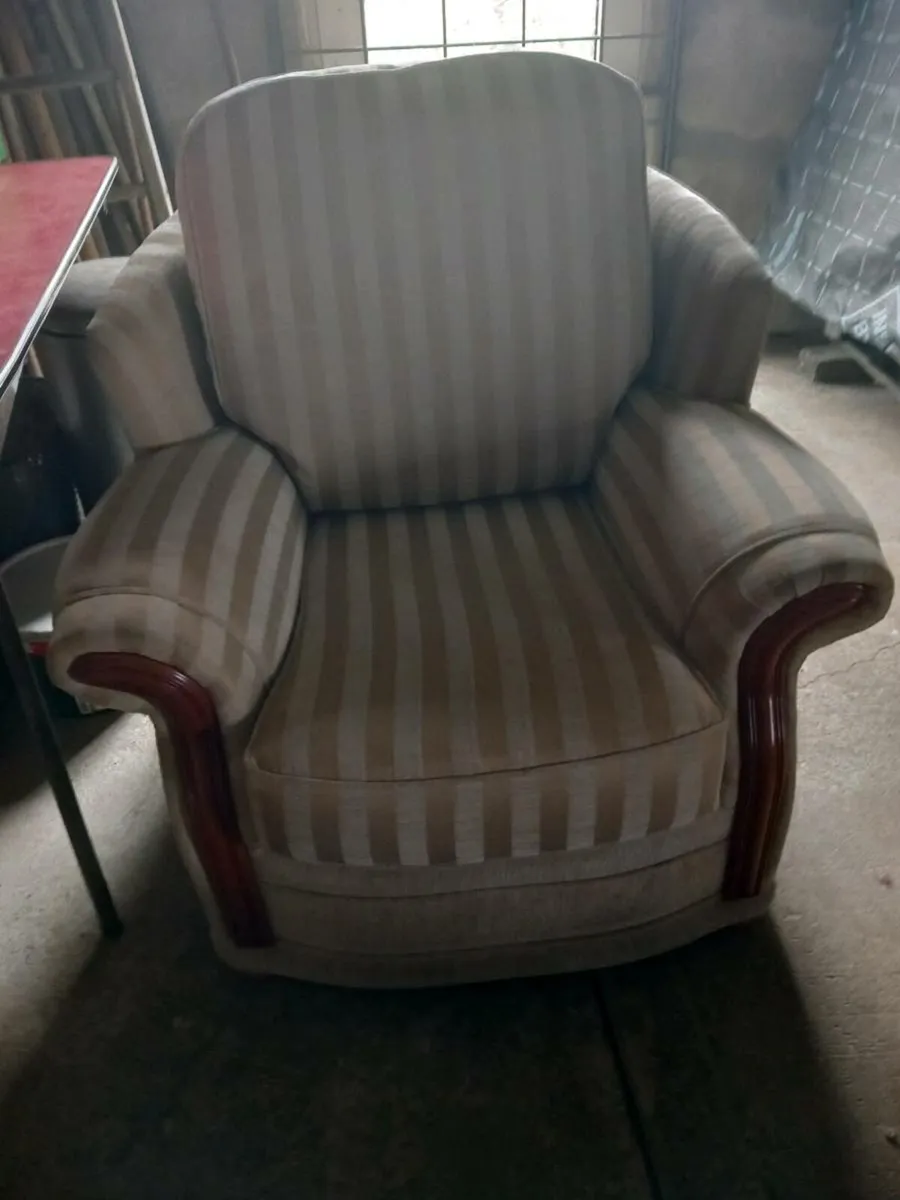Armchair and couch - Image 3