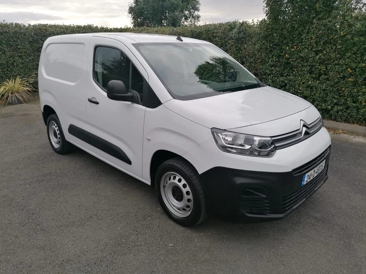 (241) Citroen Berlingo Enterprise 2024 - Image 1