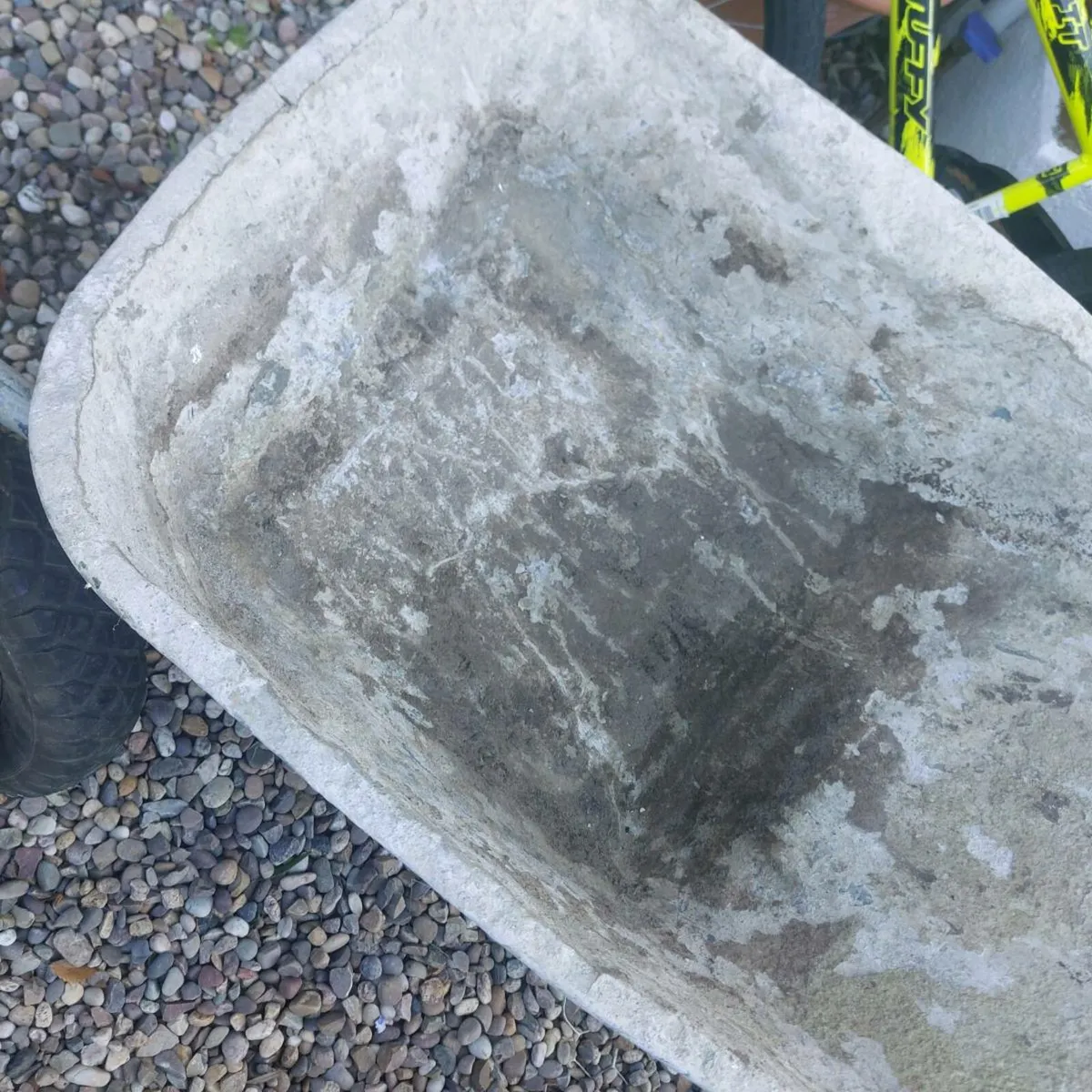 Wheelbarrow - Image 4
