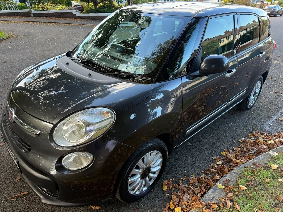 2013 fiat 500L 7 seats - Image 2