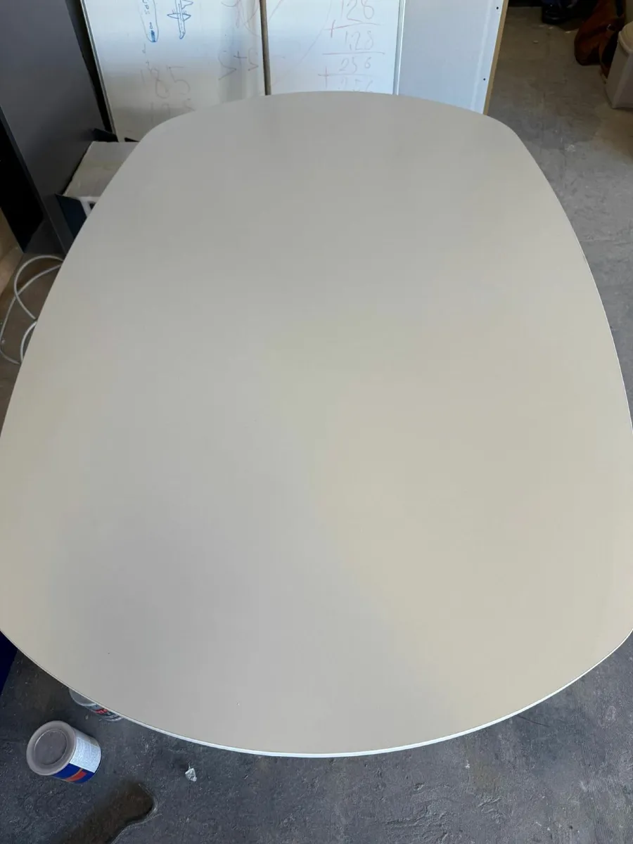 Boardroom / Meeting table - Image 2