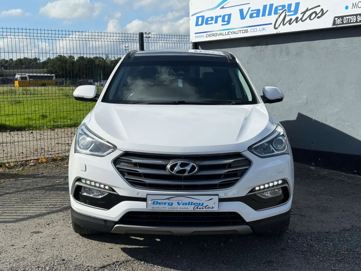 Hyundai Santa Fe 2017 - Image 4