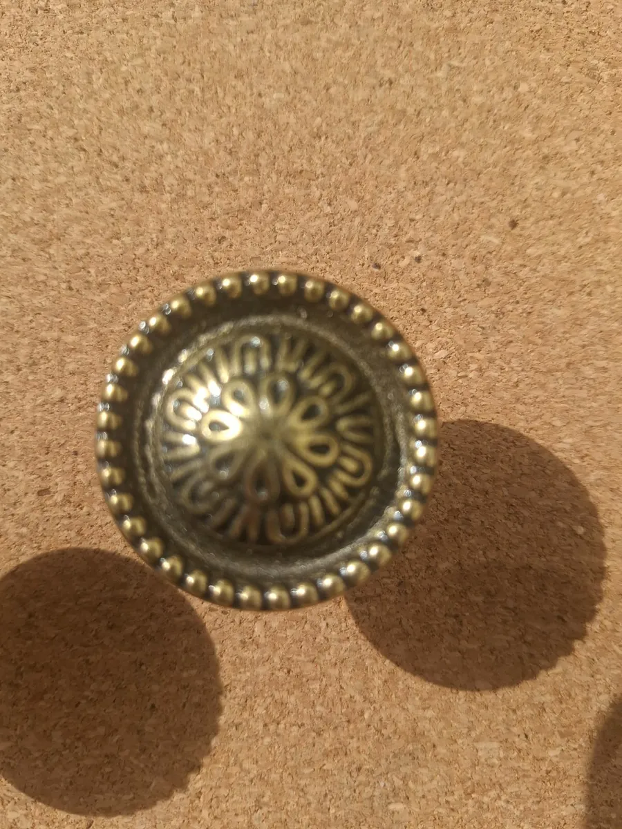 Knobs - Image 1