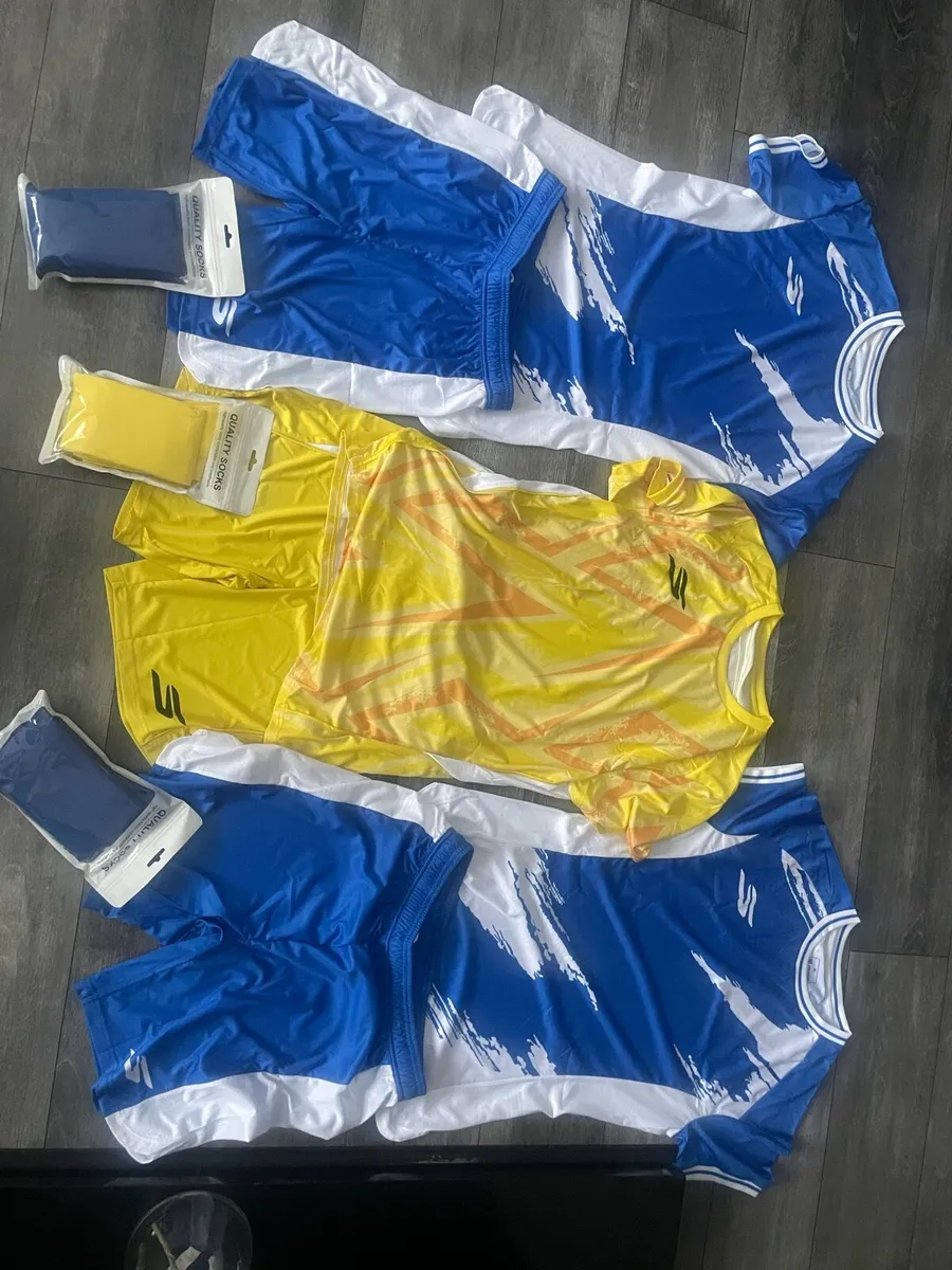 Adults football kit