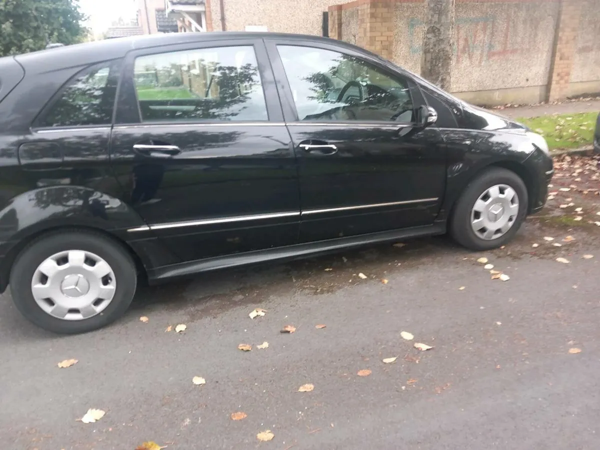 06 Mercedes B 1.5 Petrol Manual - Image 2