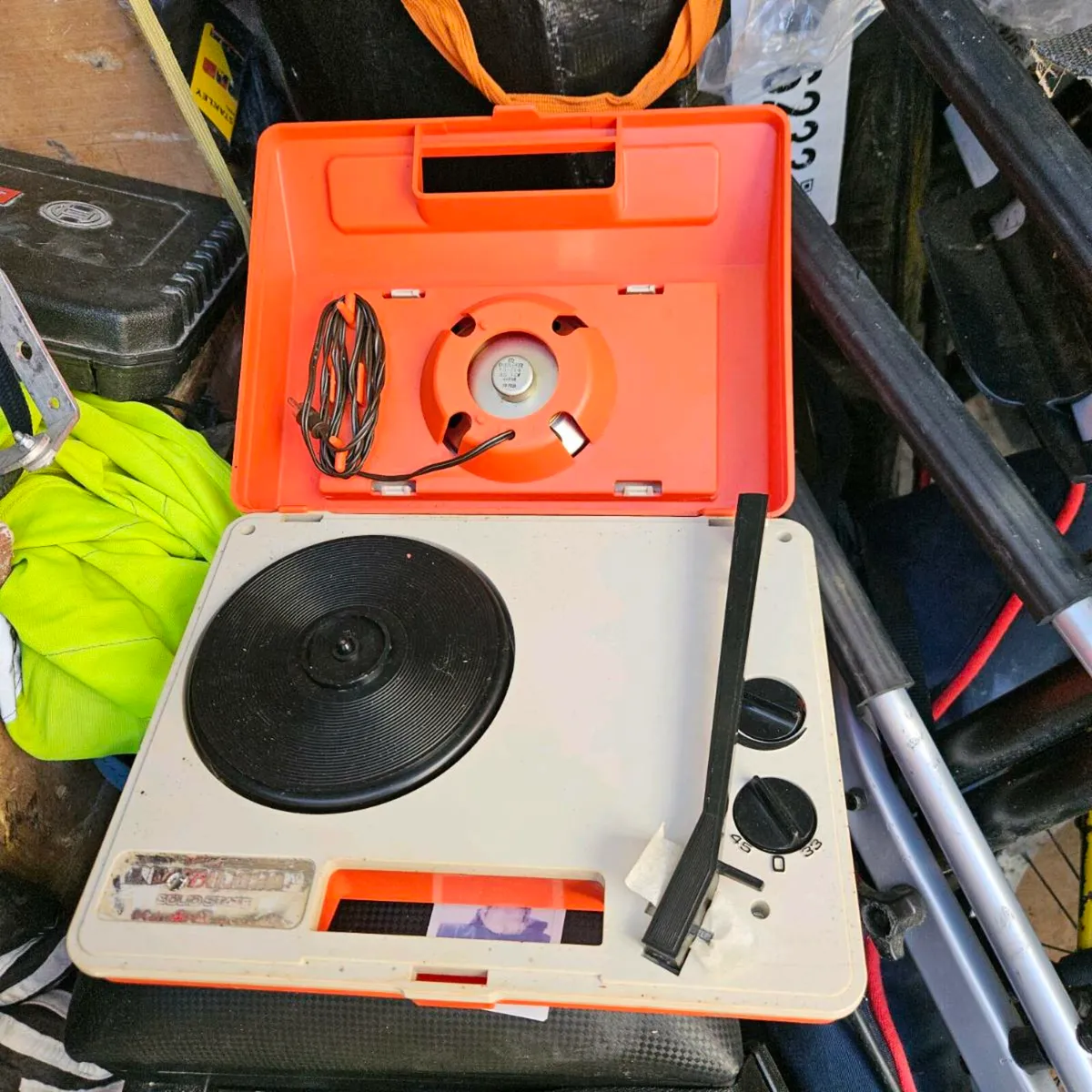 Music maker record player - Image 1