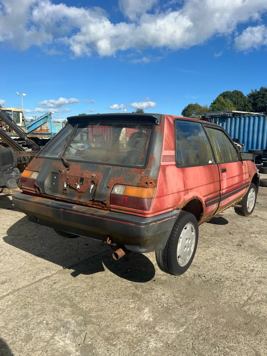 2x TOYOTA COROLLA AE82 FOR BREAKING. - Image 3