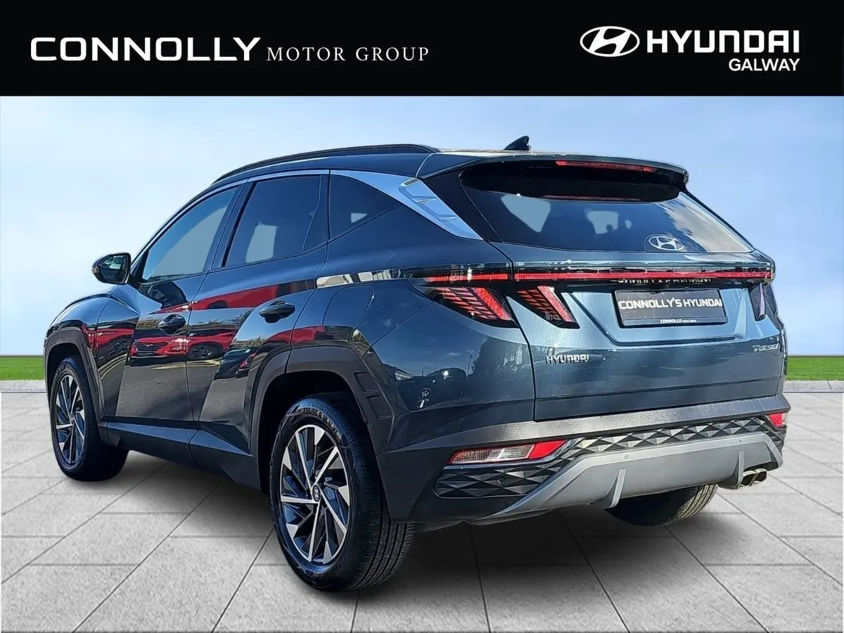 Hyundai Tucson 2WD Executive Plus - Image 4