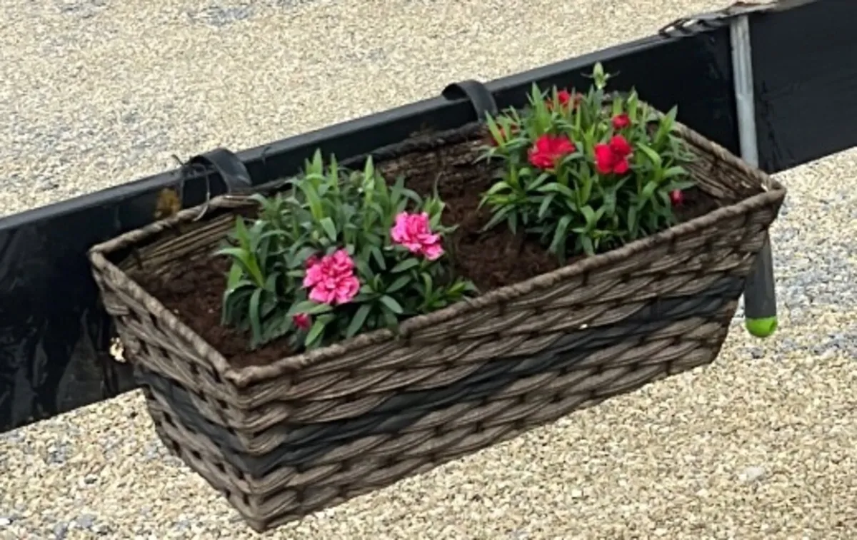 Flower basket