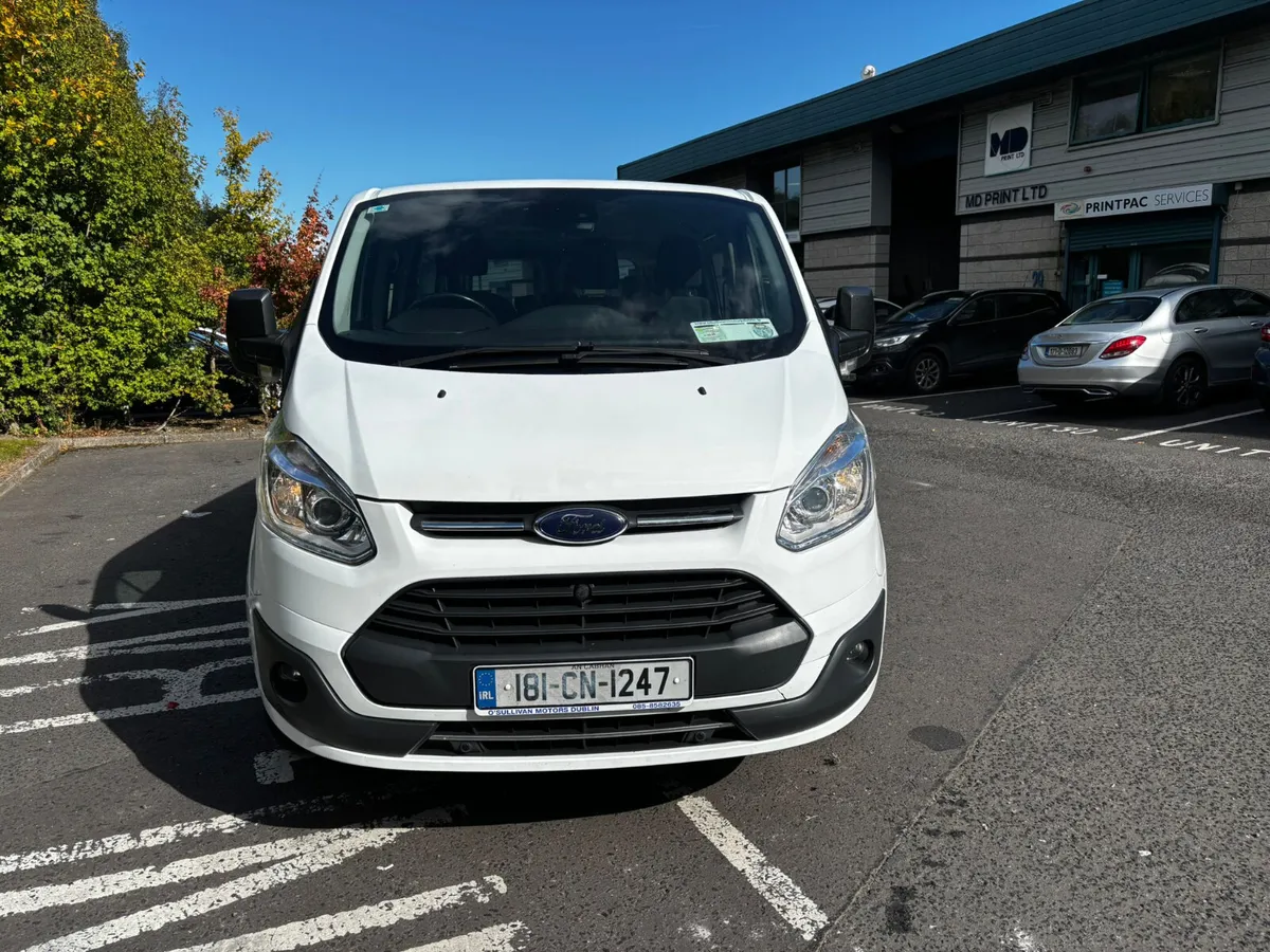 FORD TRANSIT CUSTOM/2018/2.0 DIESEL/9 SEATER/WAV - Image 2