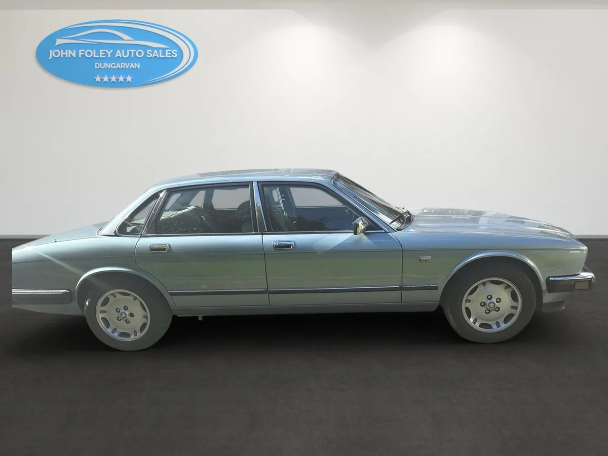 1990 Jaguar XJ6 - Image 3