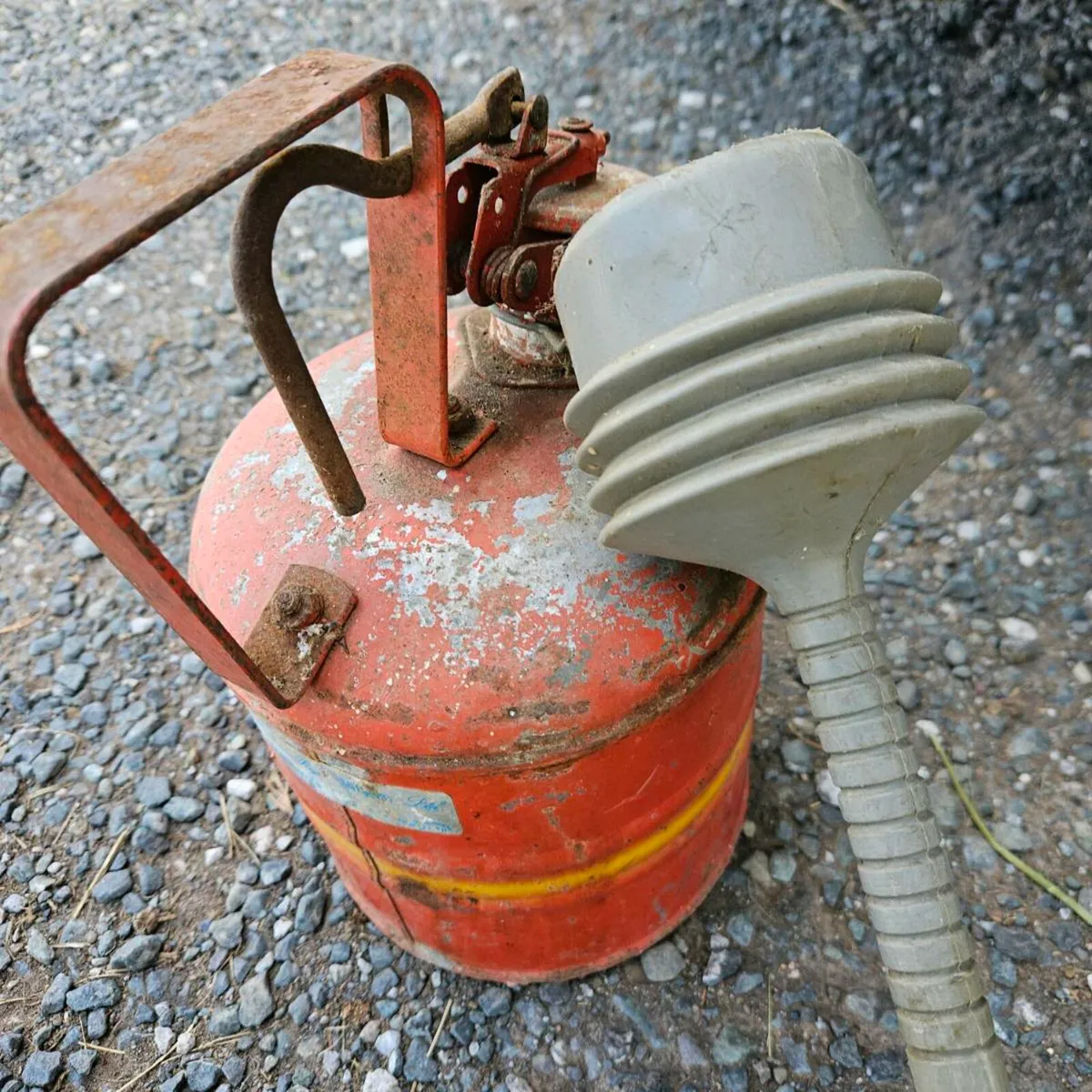 Vintage fuel can - Image 2