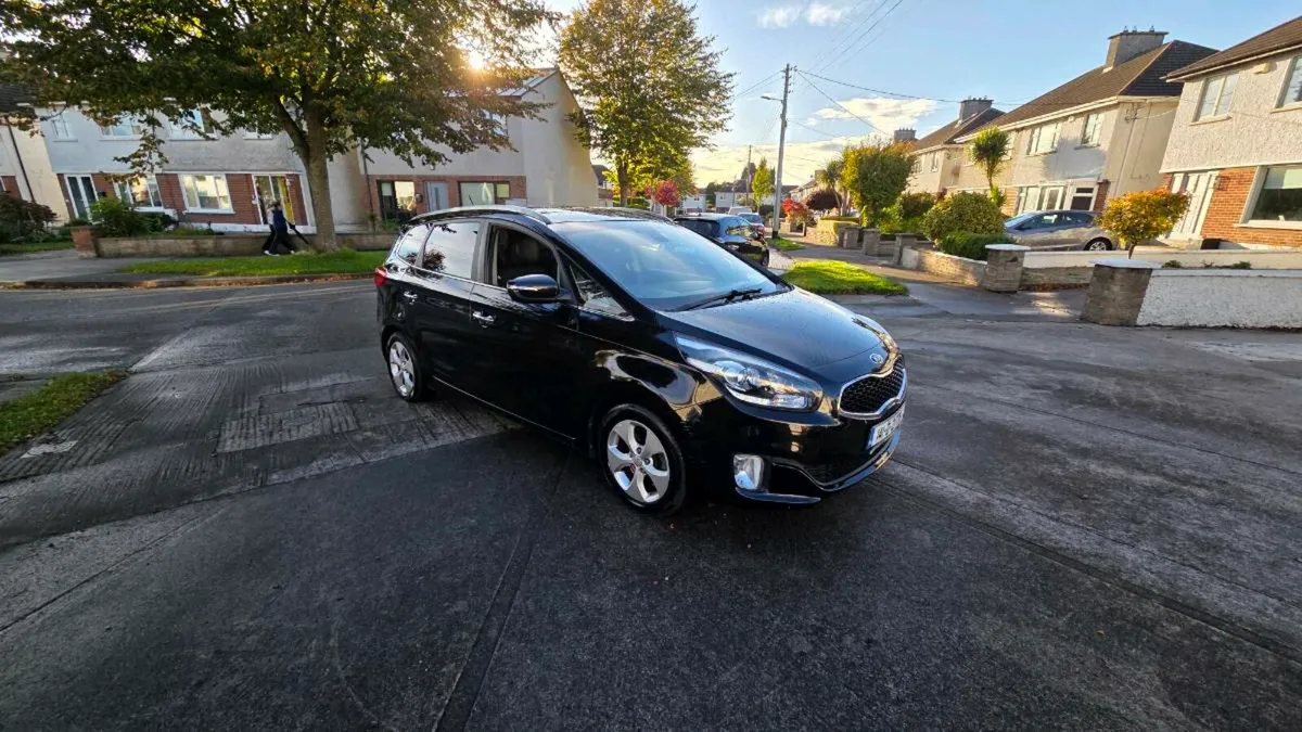 2014 kia Carens brand new nct - Image 2