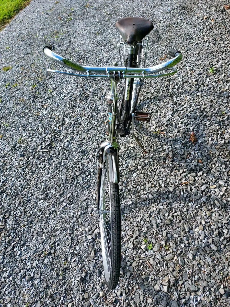 Vintage high nelly ladies bike - Image 3