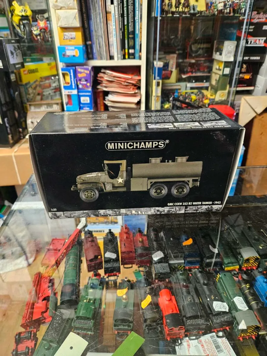 Corgi Minichamps American WW2 Truck - Image 1
