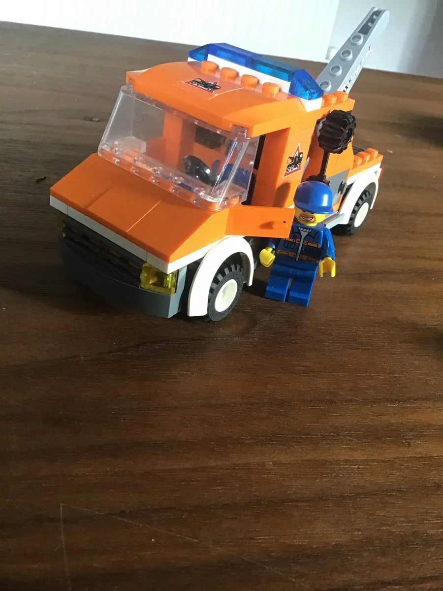 Lego city tow truck 7638 - Image 2