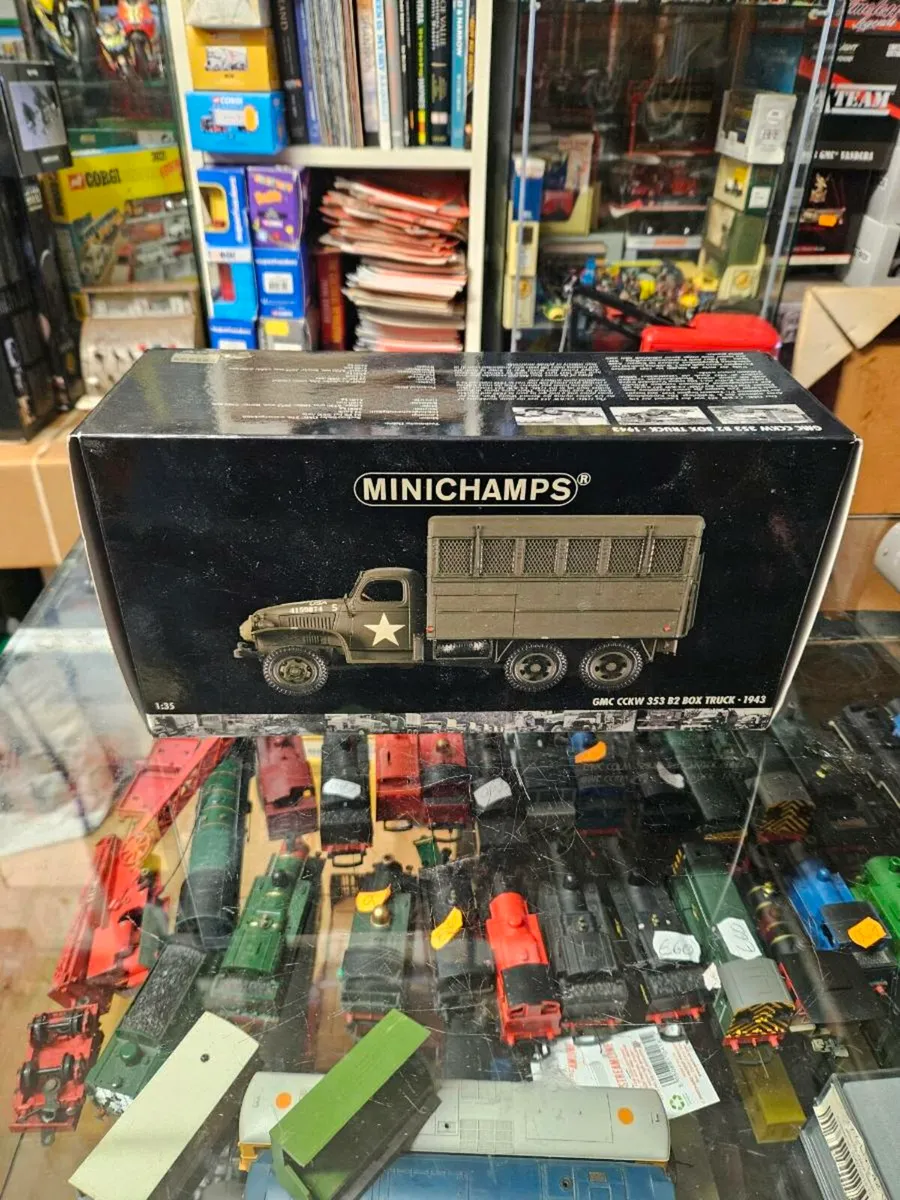 Corgi Minichamps American WW2 Truck - Image 1