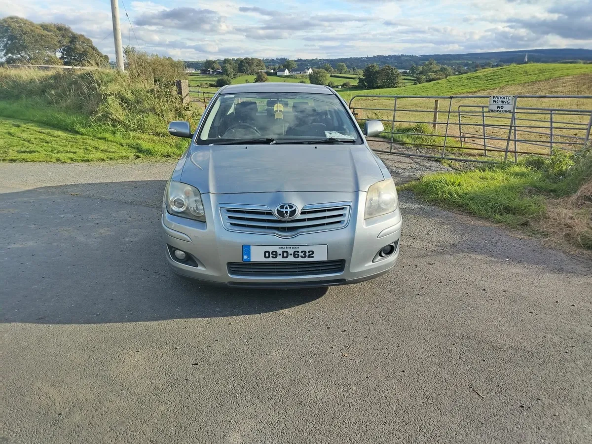 Toyota Avensis 2009 - Image 1