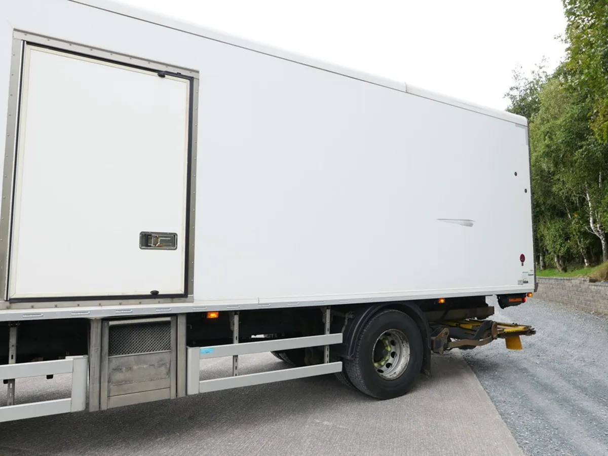 2018 Scania P250 Fridge Body 4x2 Auto - Image 4