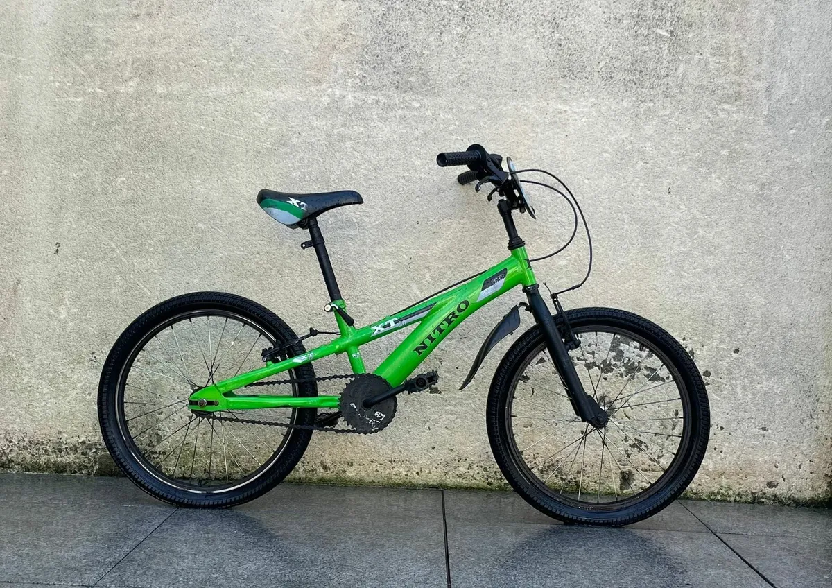Boys bike 20" wheels - Image 1