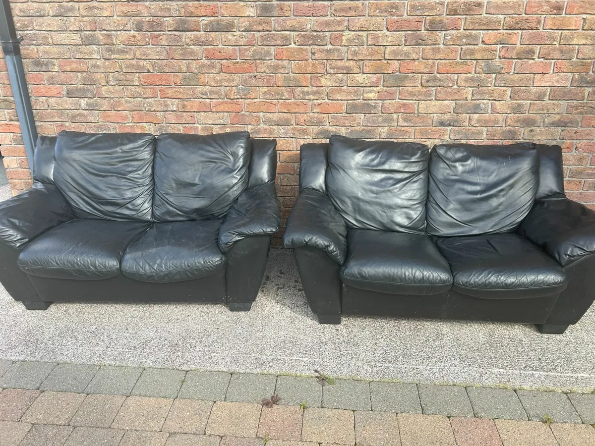 Couch - Image 2