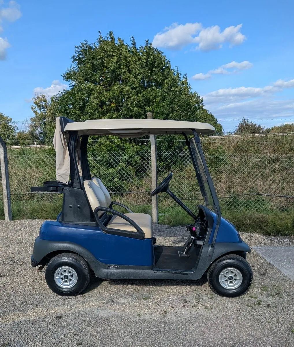 Electric Club Car Golf Buggy - Image 2